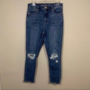 American Eagle high waisted distressed mom jeans women’s size 4 regular